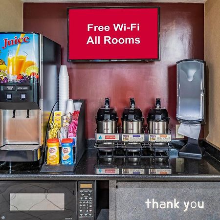 Red Roof Inn Columbus - Taylorsville Екстериор снимка