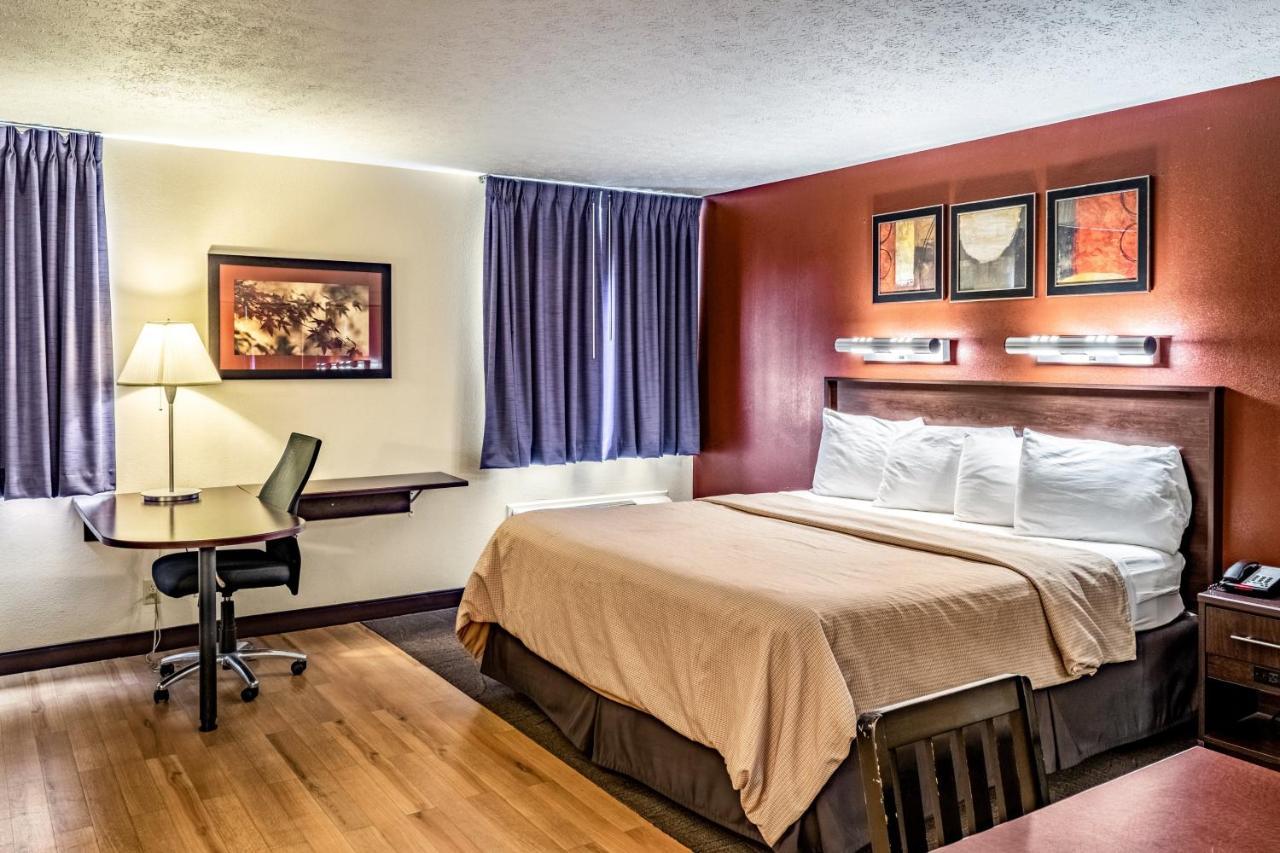 Red Roof Inn Columbus - Taylorsville Екстериор снимка