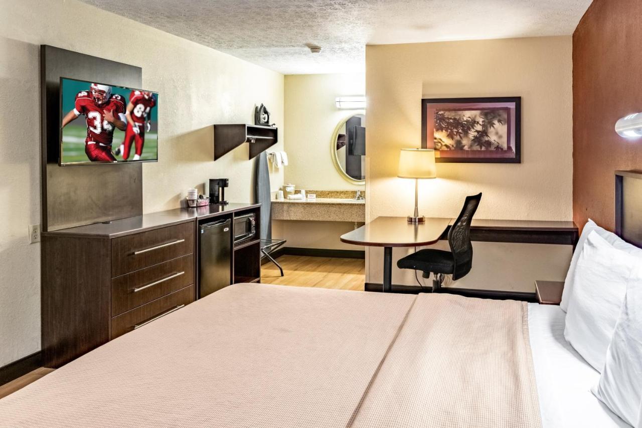 Red Roof Inn Columbus - Taylorsville Екстериор снимка